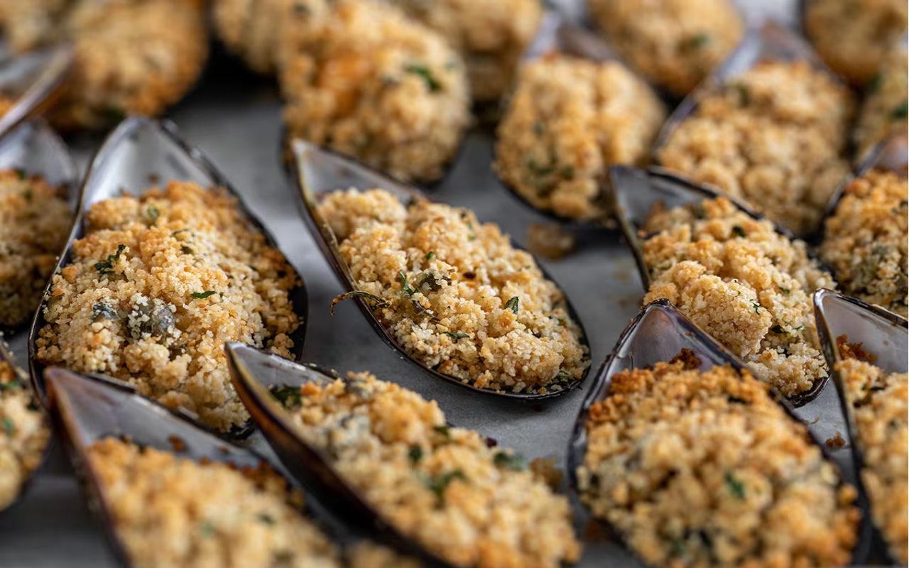 Antipasto Irresistibile: Cozze Grattinate al Forno
